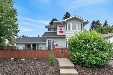 Photo of 2511 Exshaw Road NW, Calgary, AB T2M 4E6 (MLS # A2335366)