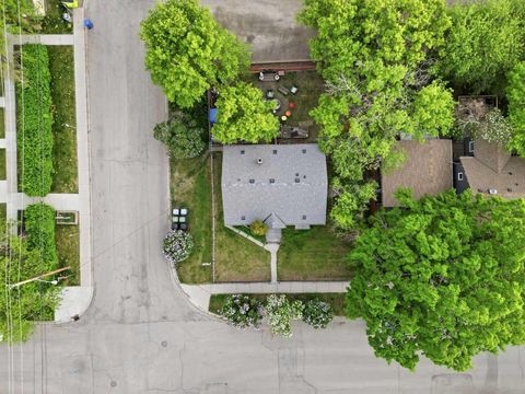 Photo of 1339 11 Avenue SE, Calgary, AB T2G 0Z6 (MLS # A2316205)