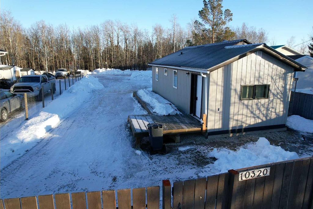 Photo of 10320 105 Avenue, Hythe, AB T0H 2C0 (MLS # A2285904)