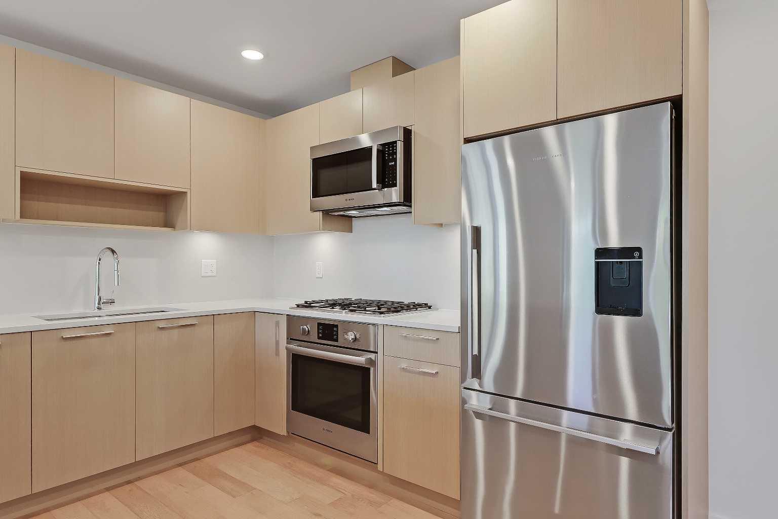 88 9 Street NE 211