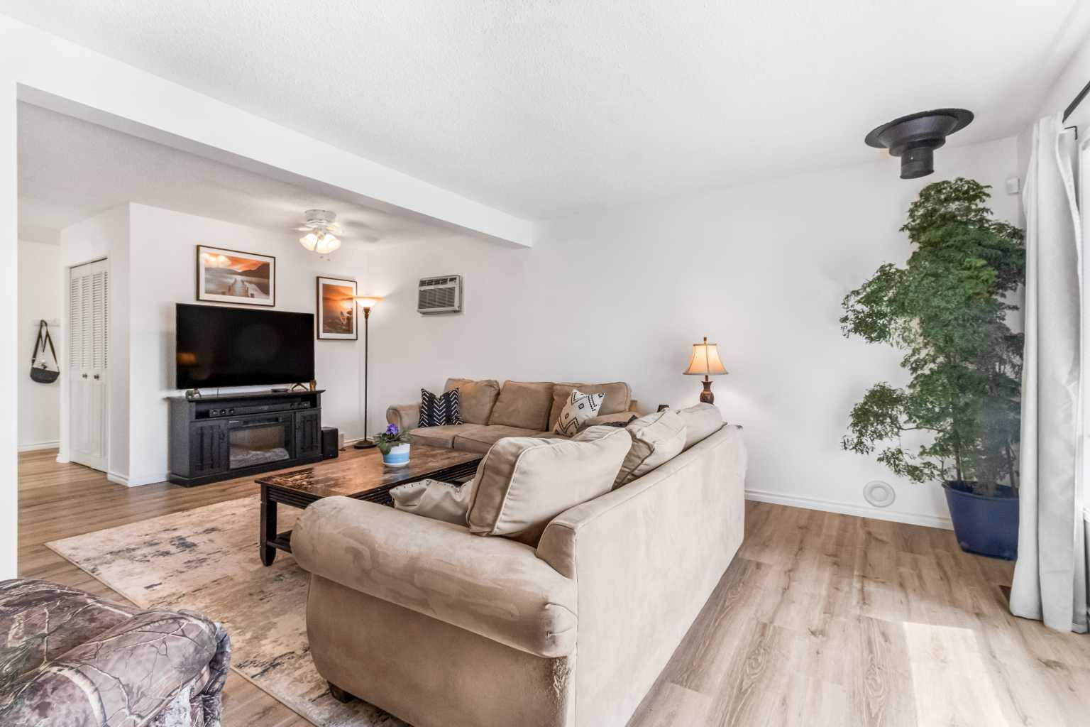 283 Abinger Crescent NE