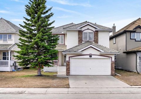 Property photo of 718 Coral Springs Boulevard Ne, Calgary, AB T3j 3t3