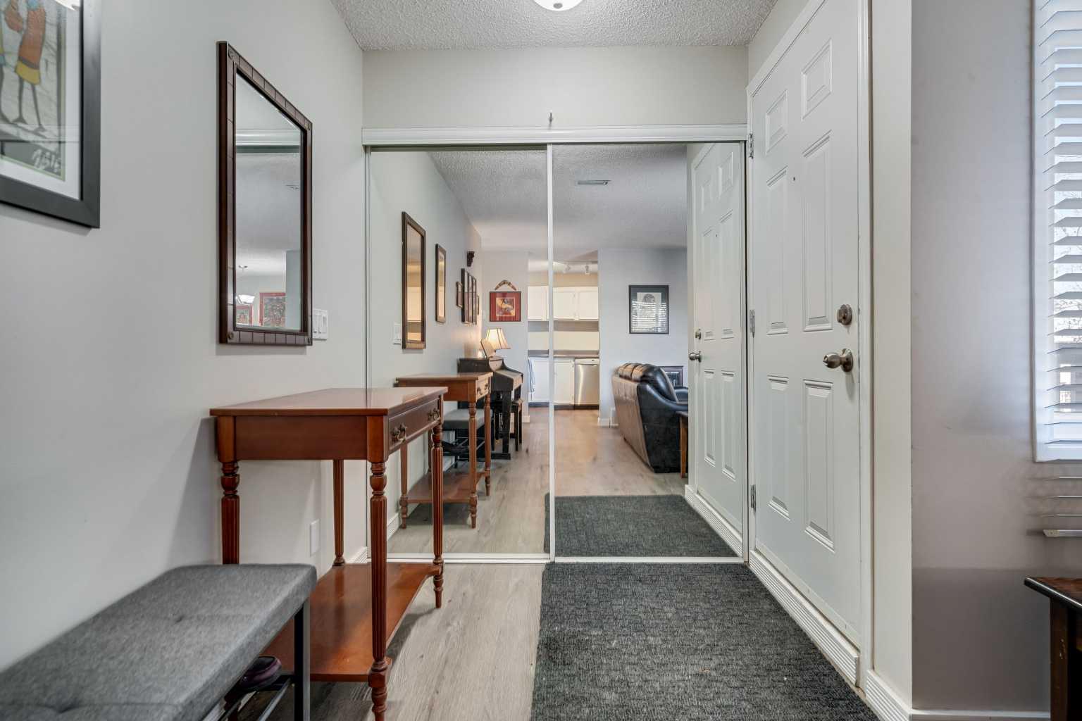 71 Cedar Springs Gardens SW