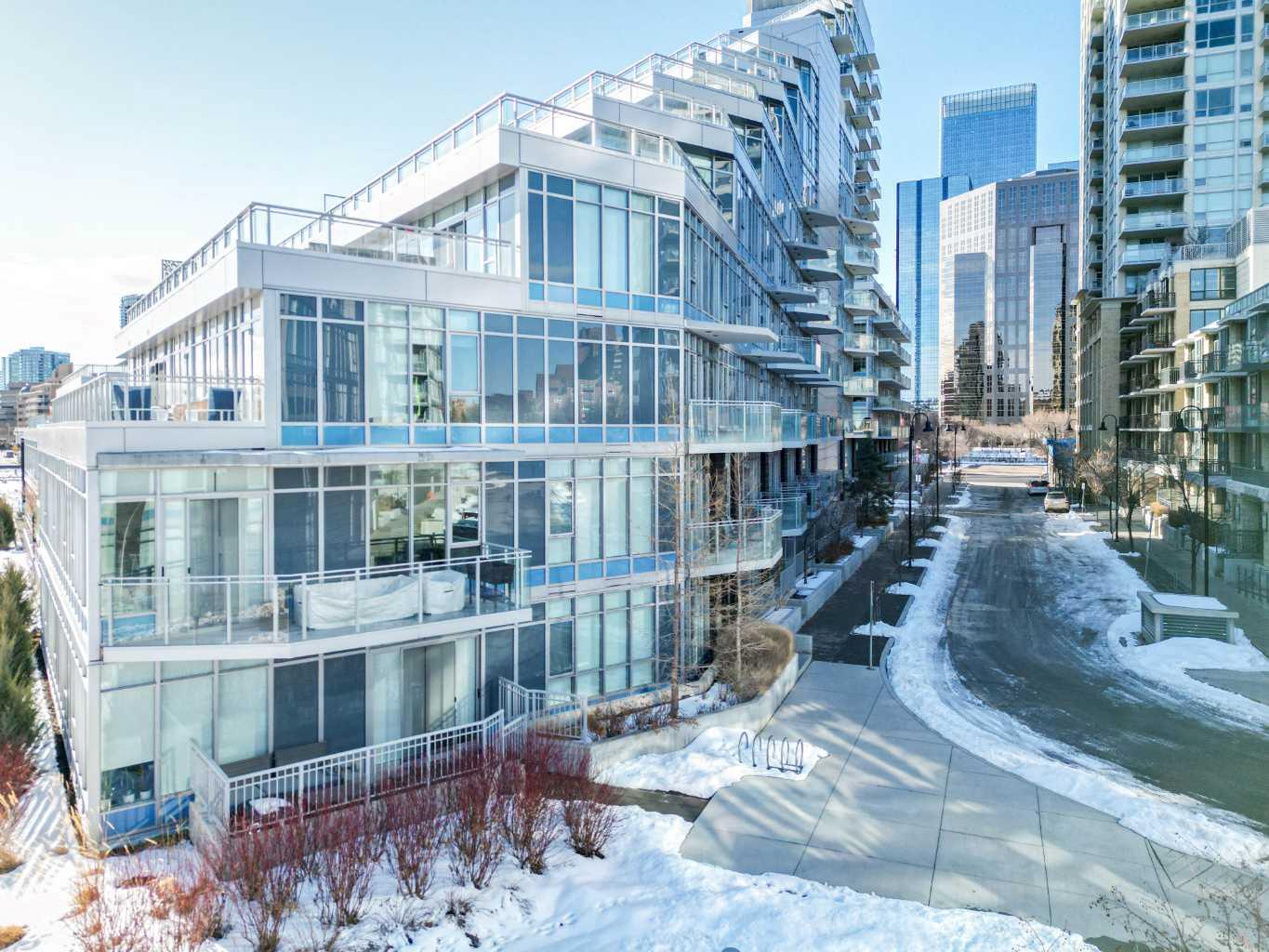 138 Waterfront Court SW 401