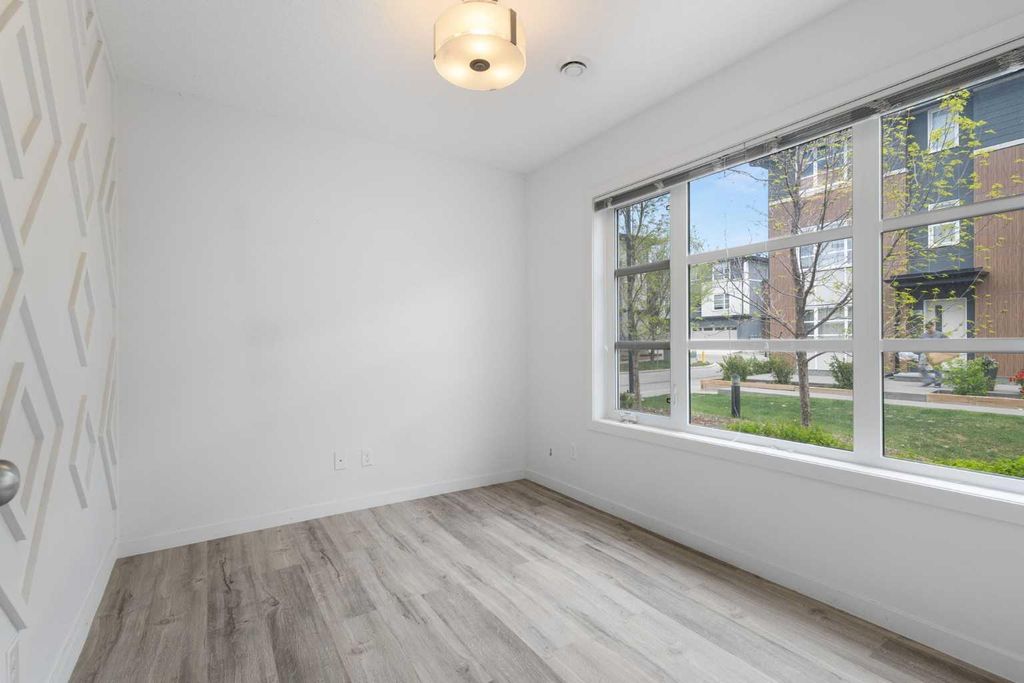 Photo of 506 Evansridge Park NW, Calgary, AB T3P 0N7 (MLS # A2313591)