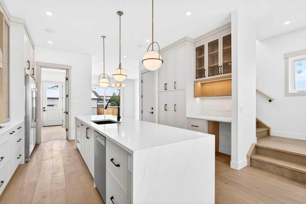 Photo of 3112 40 Street SW, Calgary, AB T3E 3J8 (MLS # A2282841)