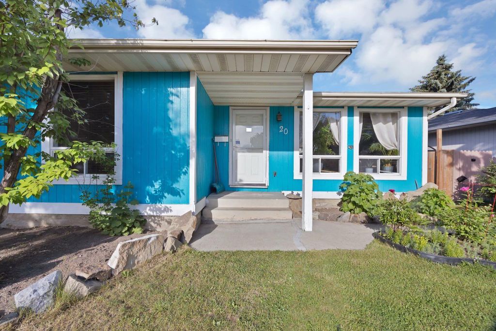 Photo of 20 Falton Way NE, Calgary, AB T3J 1K4 (MLS # A2324585)