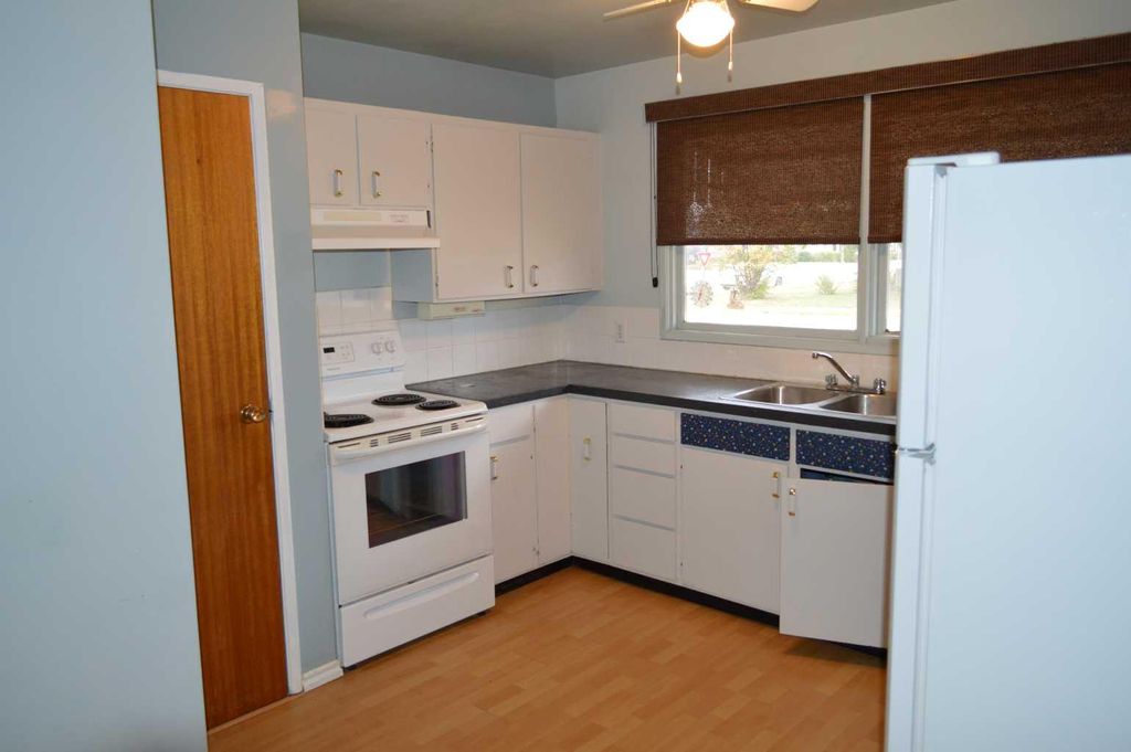 Photo of 4905 56 Street, Killam, AB T0B 2L0 (MLS # A2262493)