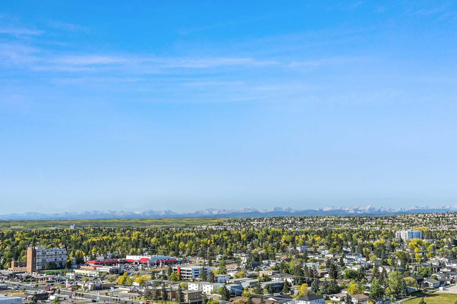 77 Spruce Place SW 2404