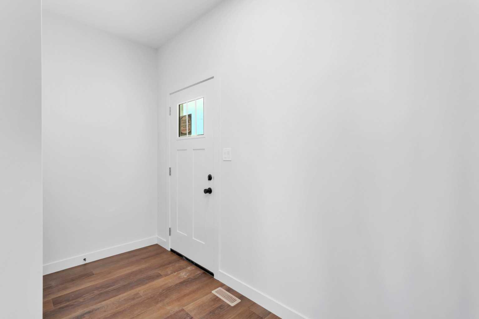 115 Hampton Crescent