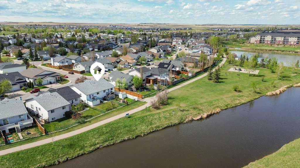 Photo of 202 Willowbrook Close NW, Airdrie, AB T4B 2J7 (MLS # A2314379)