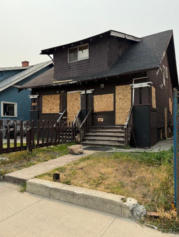 1703 12 Avenue SW