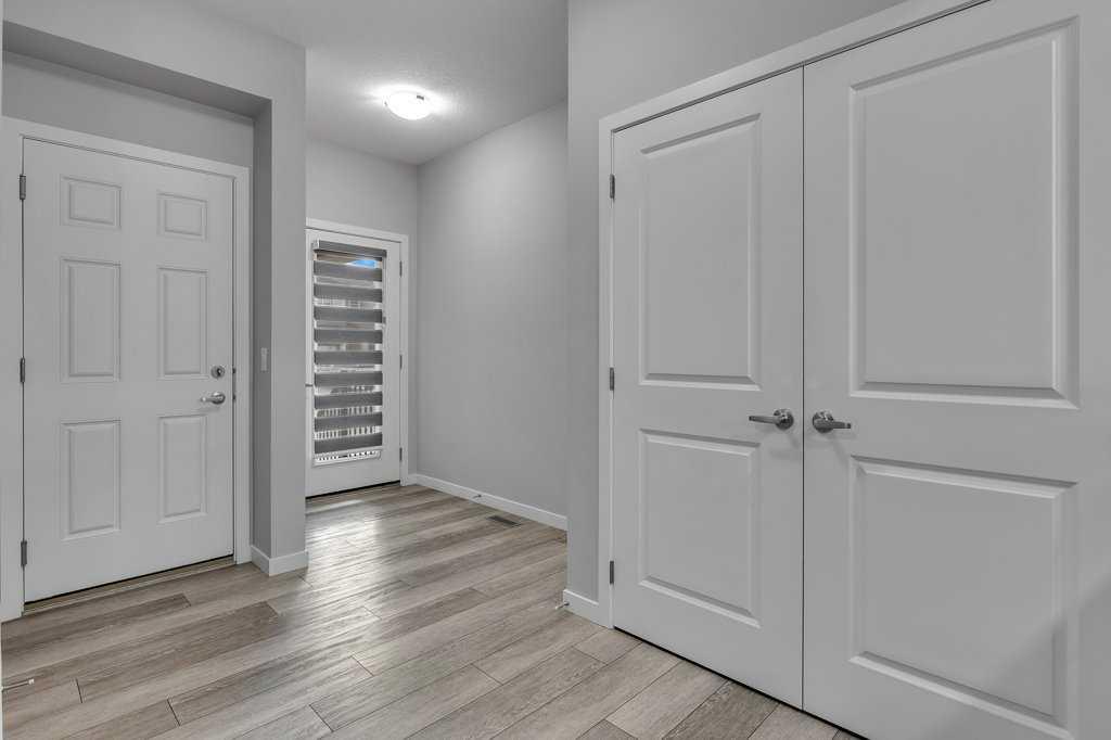38 Carringsby Way NW