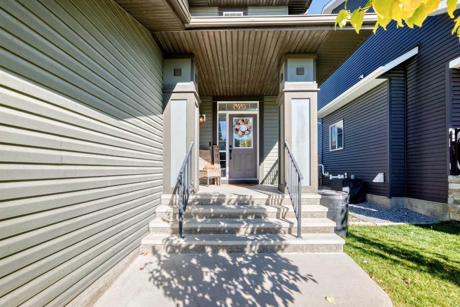 128 Ravenskirk Close SE