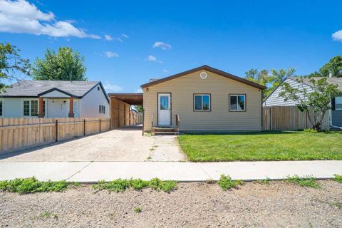 Photo of 213 2 Street W, Bow Island, AB T0K 0G0 (MLS # A2329014)
