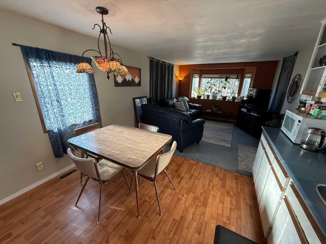 145 East River Road 50