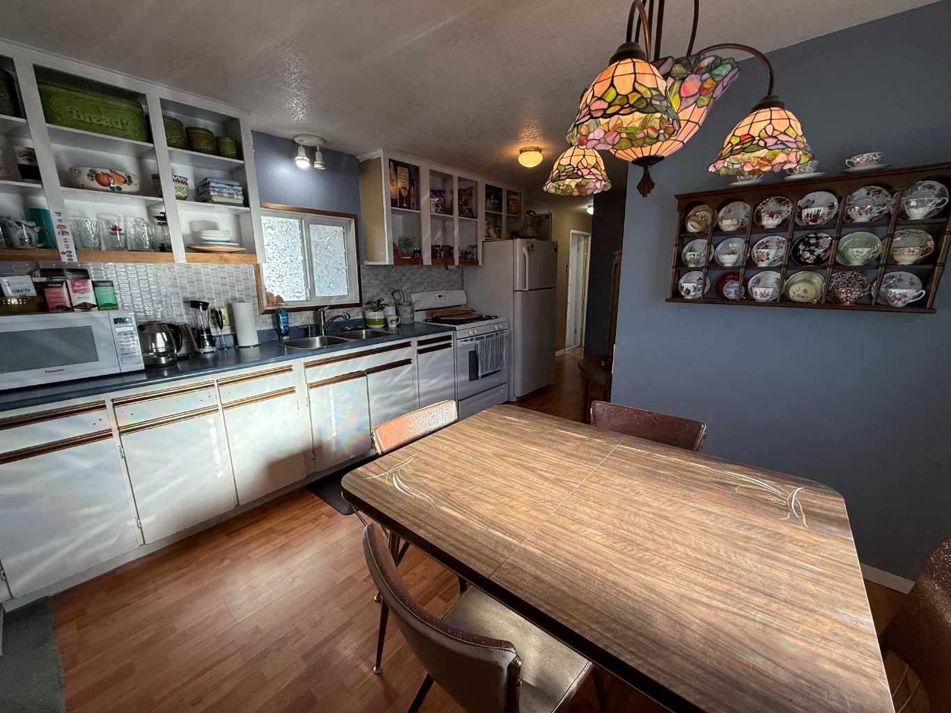 145 East River Road 50