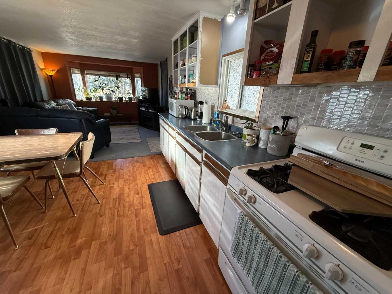 145 East River Road 50