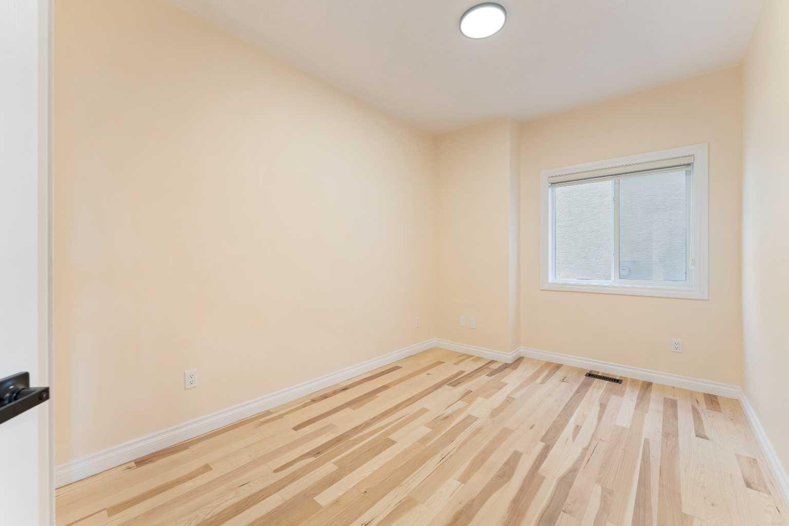 20 Sherwood Circle NW