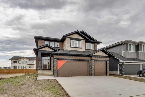 Photo of 102 Bridgeport Landing, Chestermere, AB T1X 3E3 (MLS # A2327577)