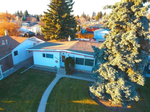 2905 Lakeview Drive S Lethbridge AB T1K 3G2