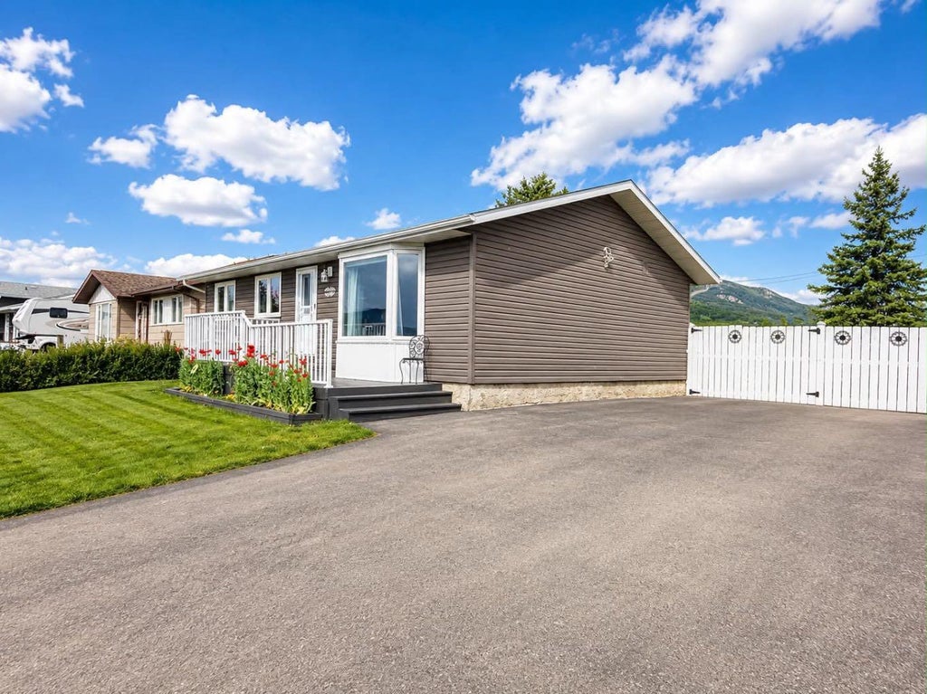 Photo of 11304 Leonard Street, Grande Cache, AB T0E 0Y0 (MLS # A2341087)