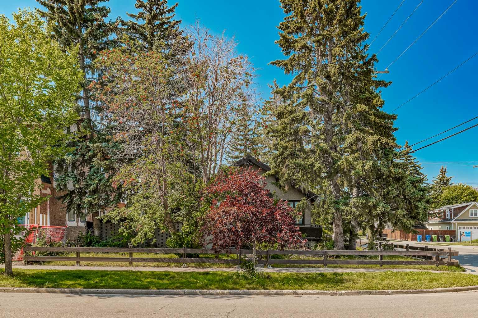 2201 26A Street SW