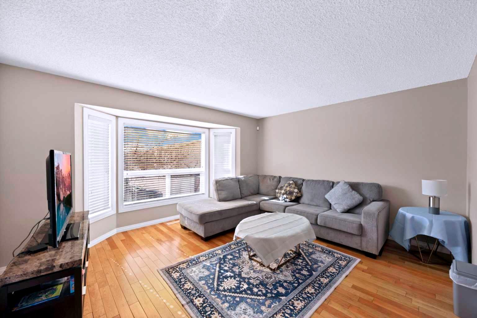 127 Whitehaven Road NE