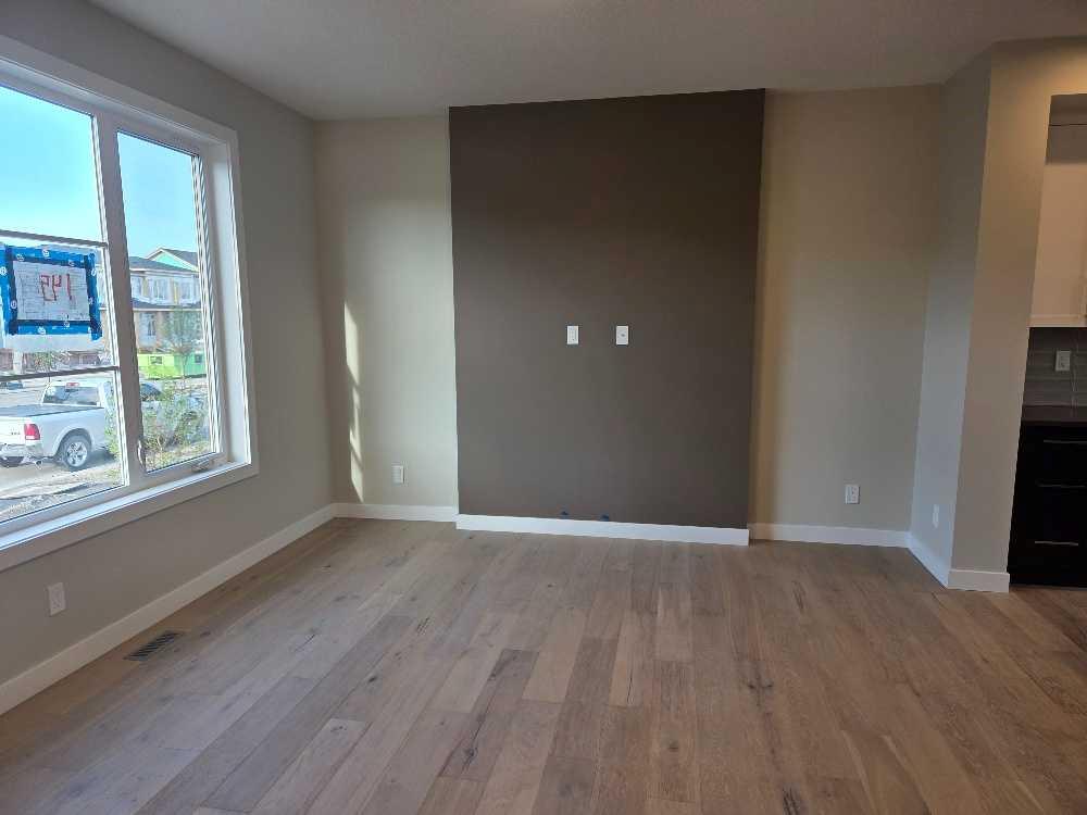 245 Cobblestone Gate SW