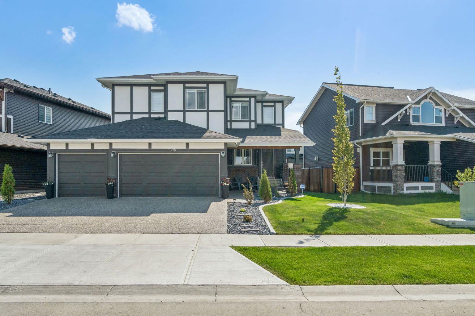 1228 Bayside Drive SW