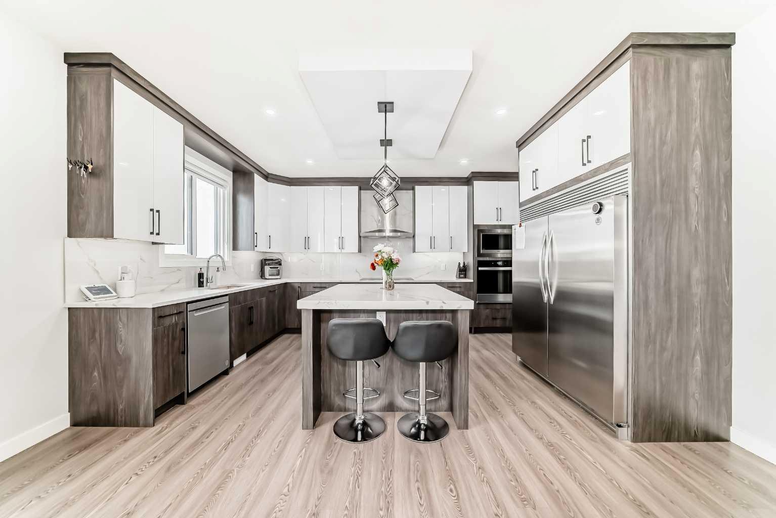 82 Waterford Crescent