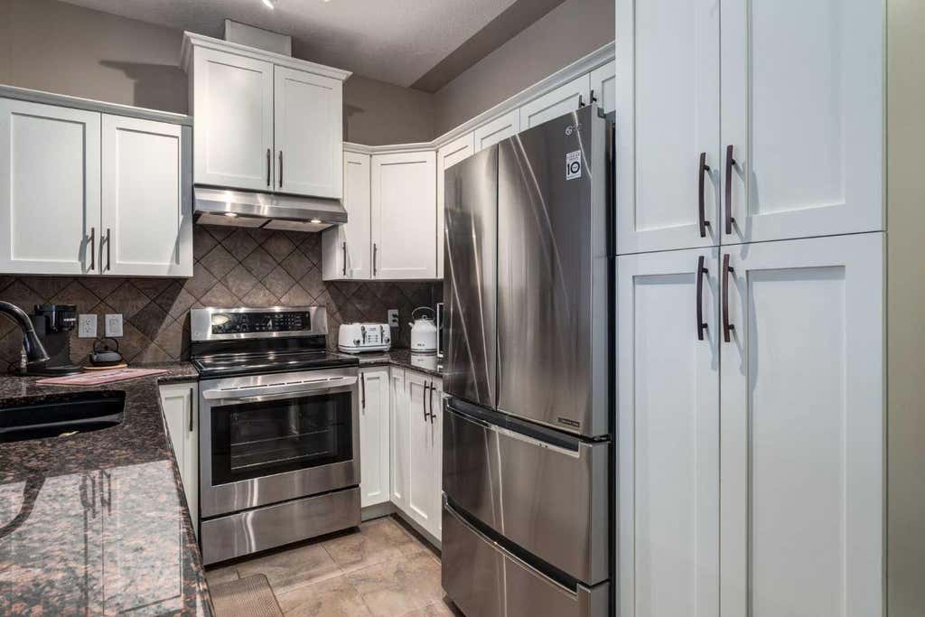 Photo of 30 Discovery Ridge Close SW #502, Calgary, AB T3H 5X5 (MLS # A2322082)