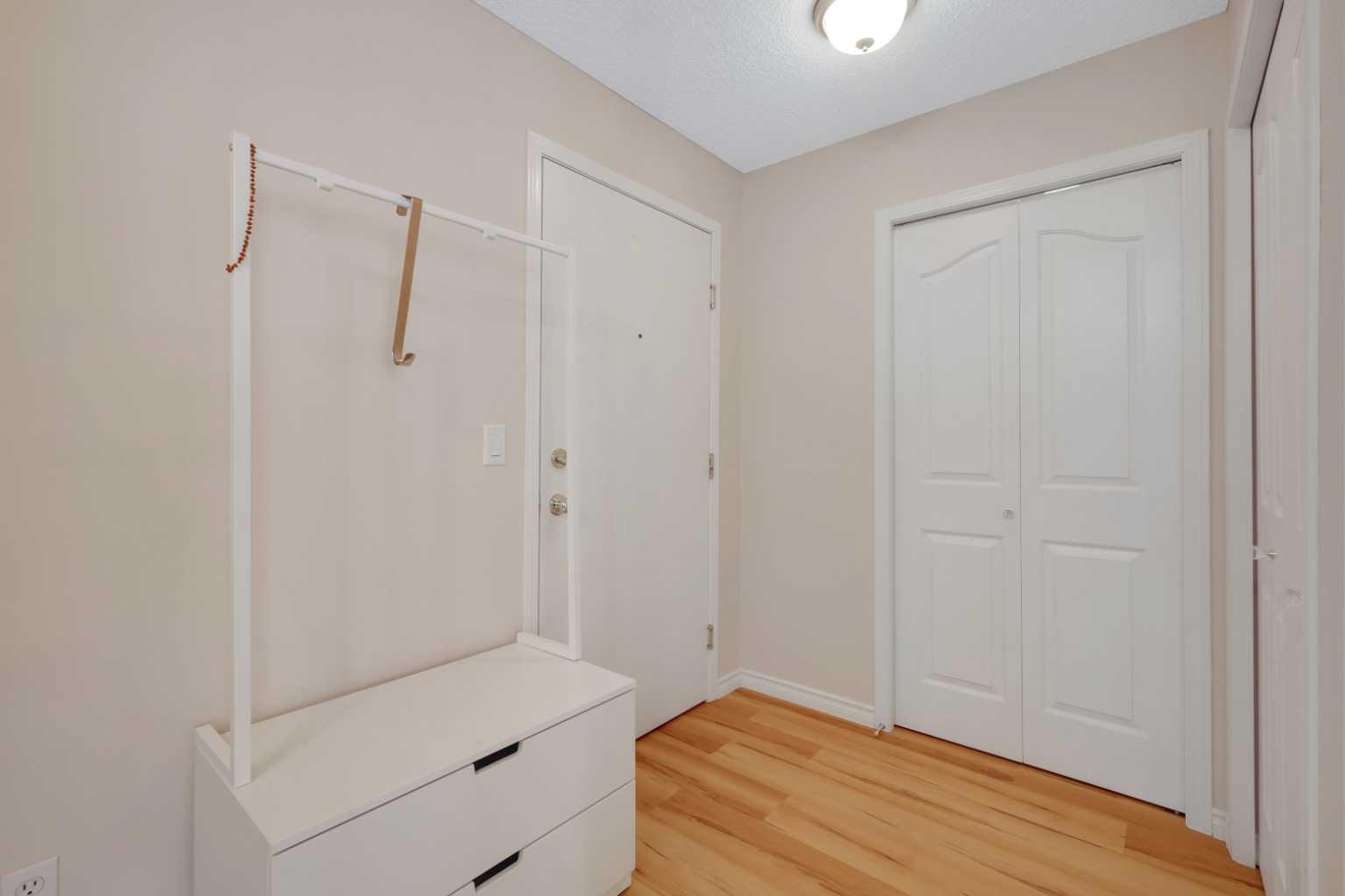2000 Somervale Court SW 105