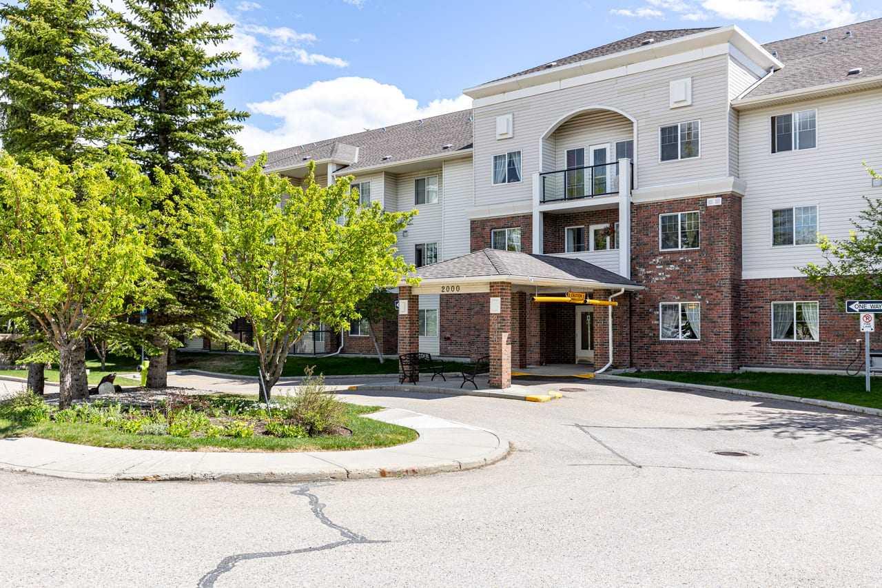 928 Arbour Lake Road NW 2111