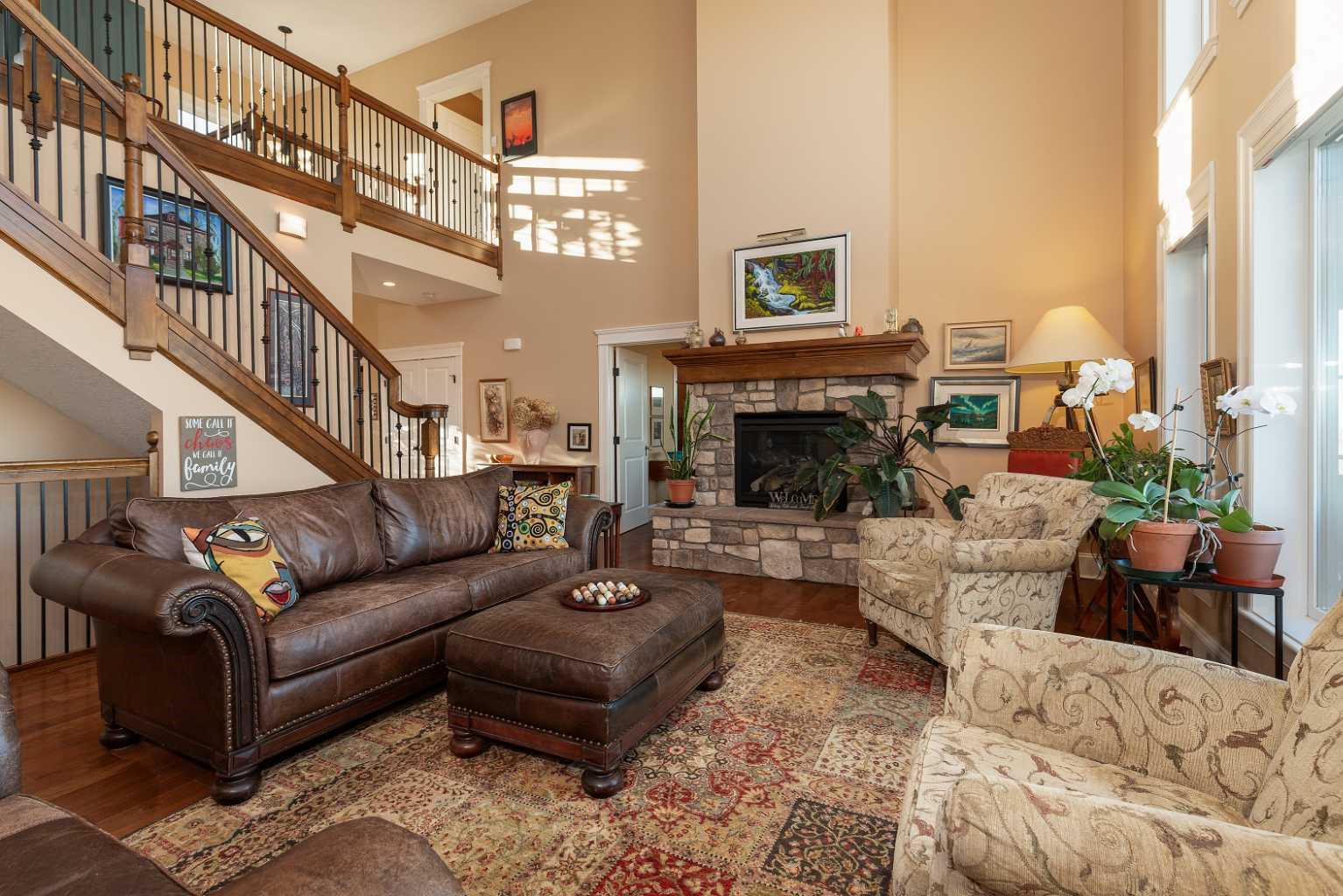 124 Canyoncrest Point W