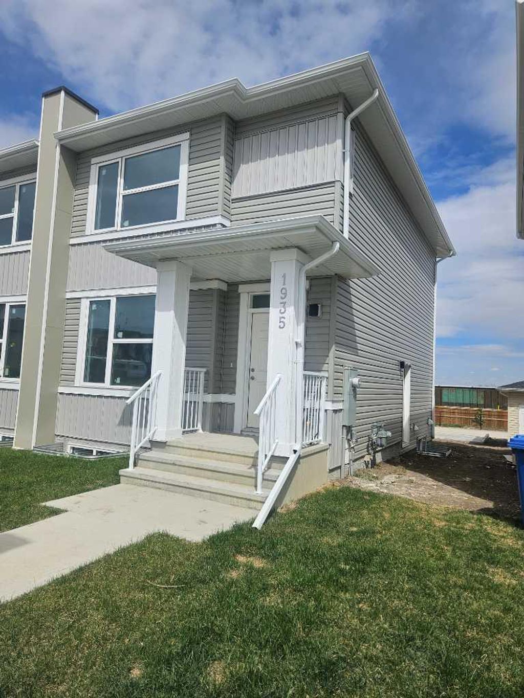 Photo of 1935 Mccaskill Drive, Crossfield, AB T0M 0S0 (MLS # A2309876)