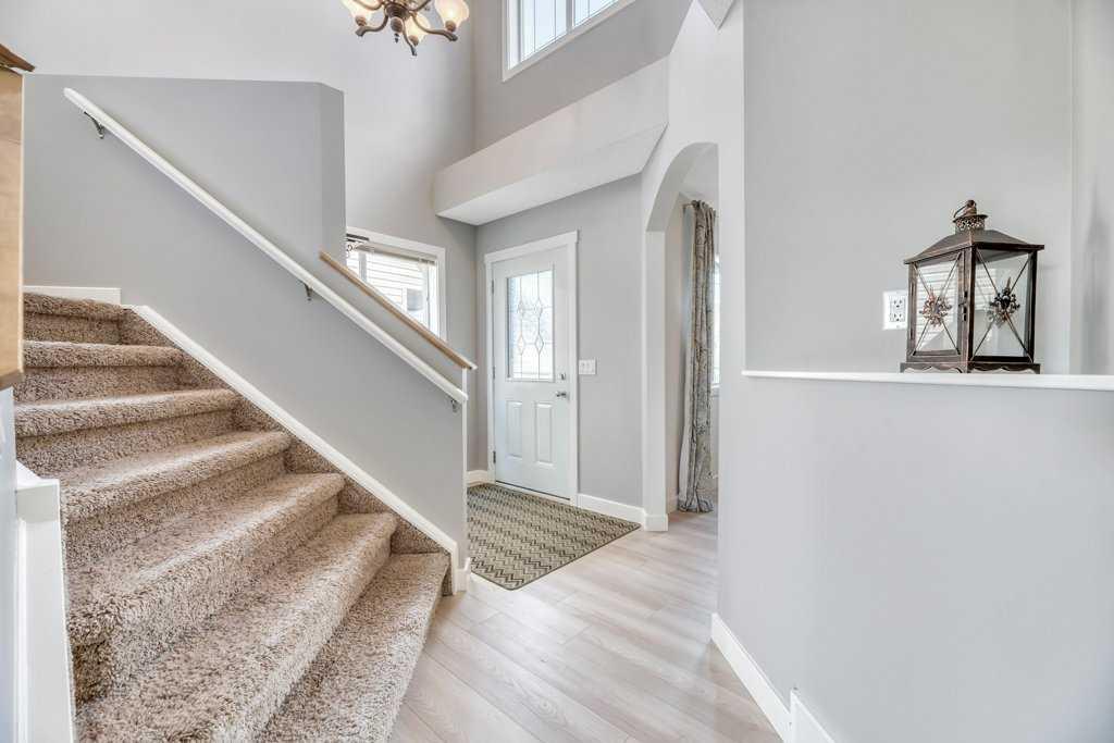 53 Bridlecrest Street SW