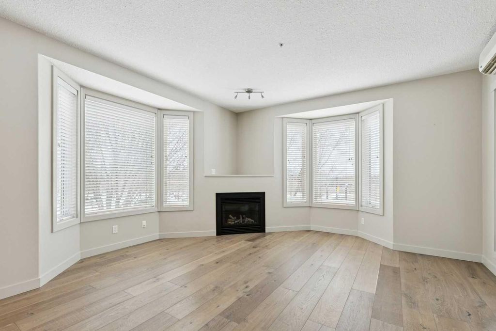 Photo of 880 Centre Avenue NE #202, Calgary, AB T2E 9C3 (MLS # A2283399)