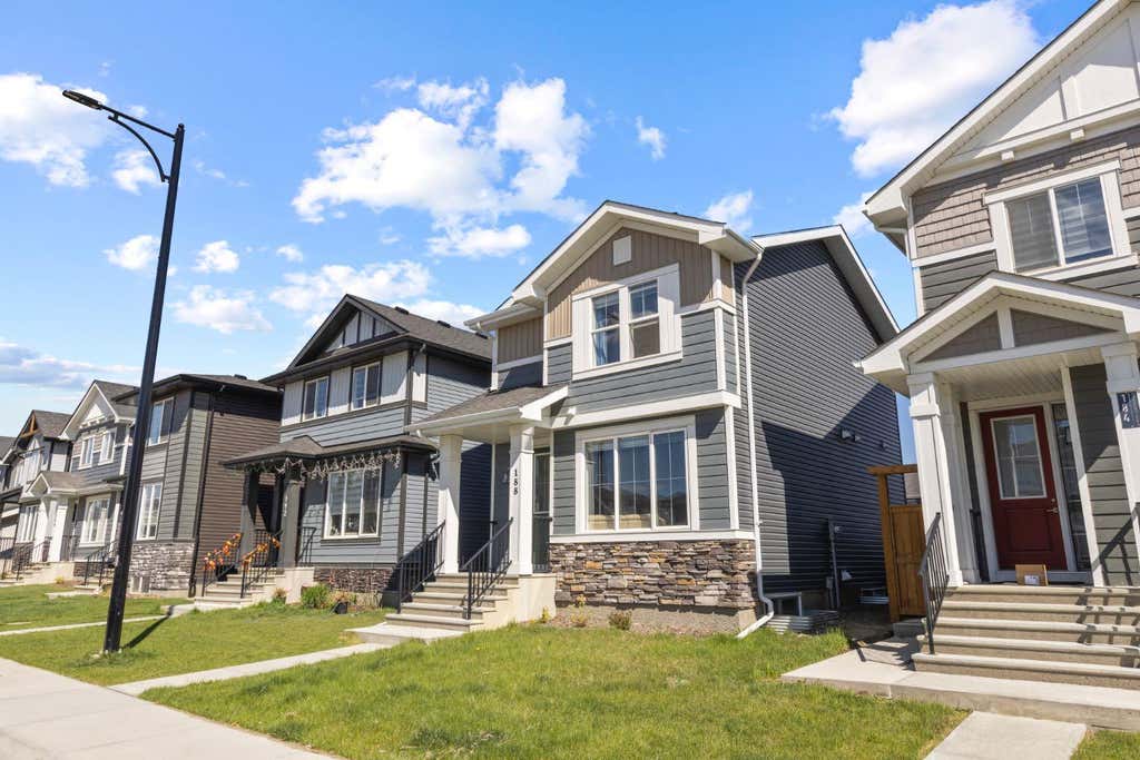 Photo of 188 Waterford Heath S, Chestermere, AB T1X 2T9 (MLS # A2335747)