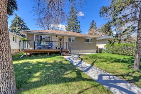 Photo of 1015 16 Street NE, Calgary, AB T2E 4S7 (MLS # A2312527)