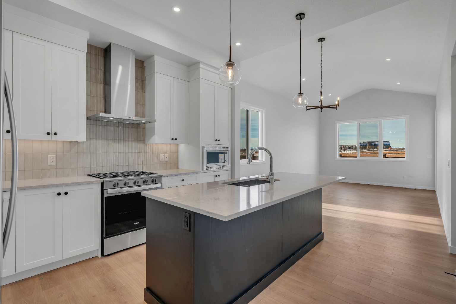 63 Bartlett Crescent SE