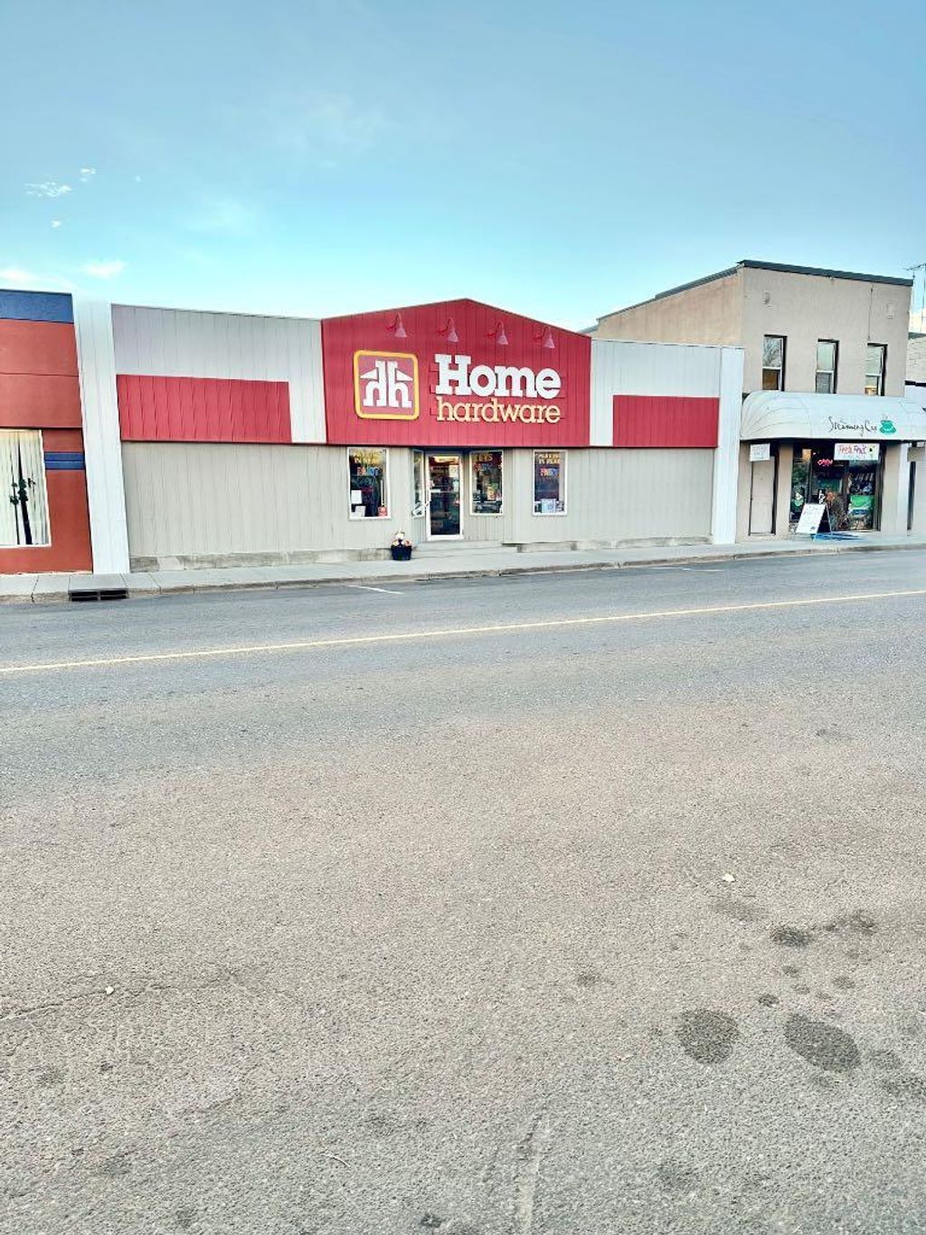 Photo of 124 2 Street W, Brooks, AB T1R 1C8 (MLS # A2269455)