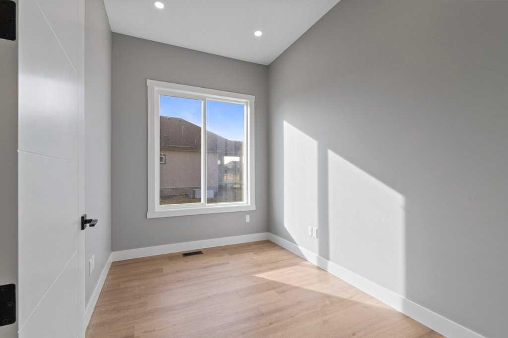 282 Muirfield Crescent