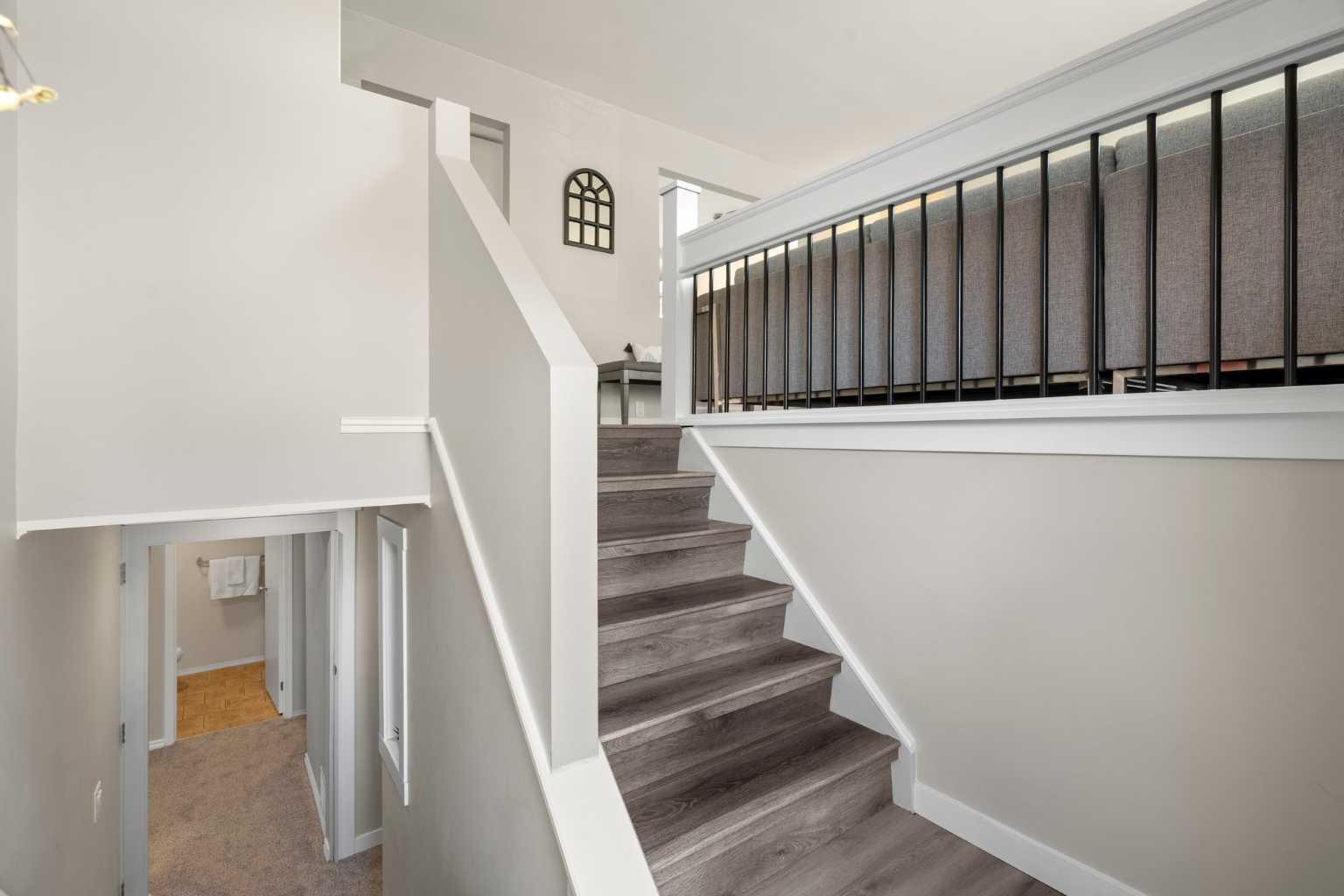 419 Lysander Drive SE