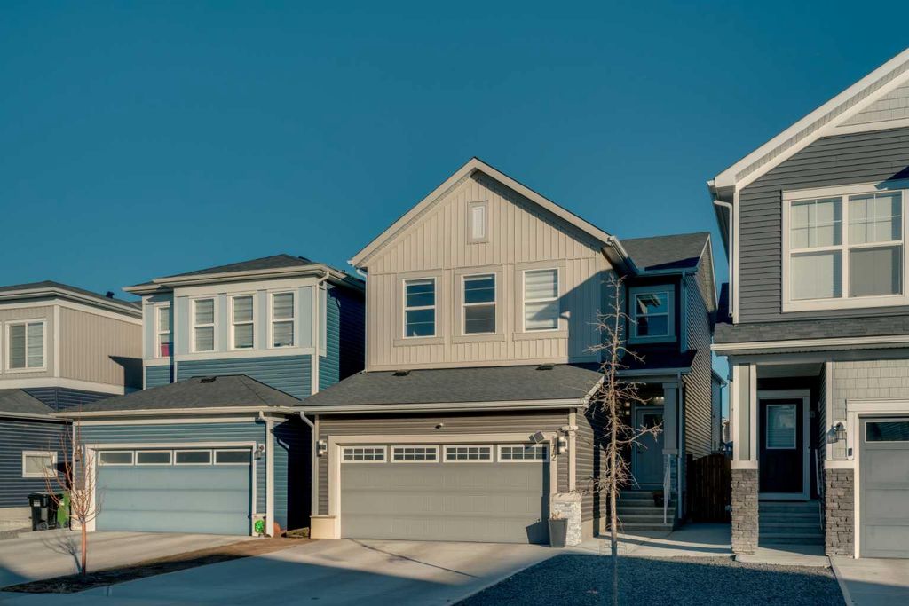 Photo of 172 Carringsby Avenue NW, Calgary, AB T3P 1S1 (MLS # A2293154)