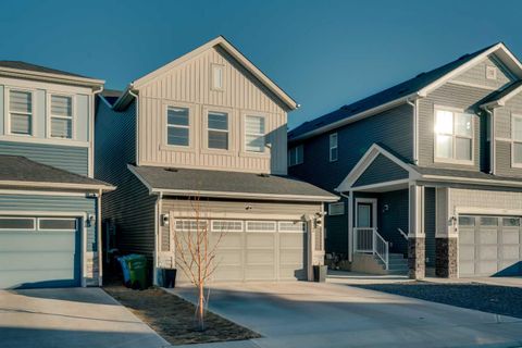 Photo of 172 Carringsby Avenue NW, Calgary, AB T3P 1S1 (MLS # A2293154)