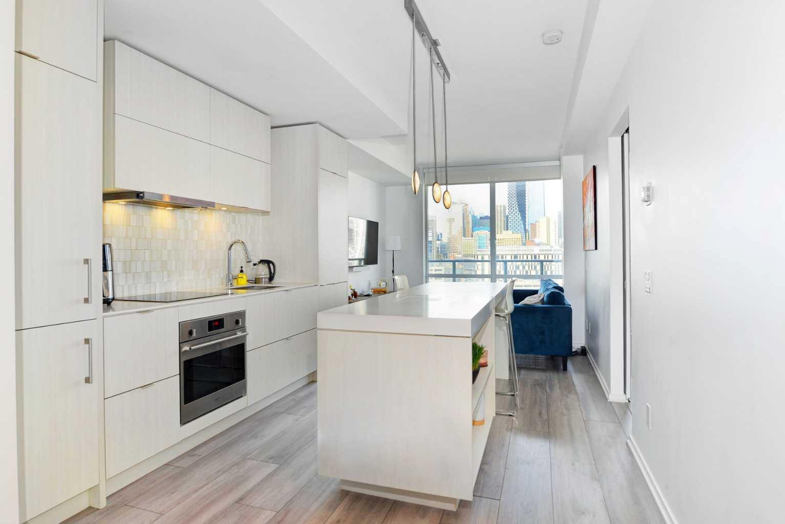 615 6 Avenue SE 1110