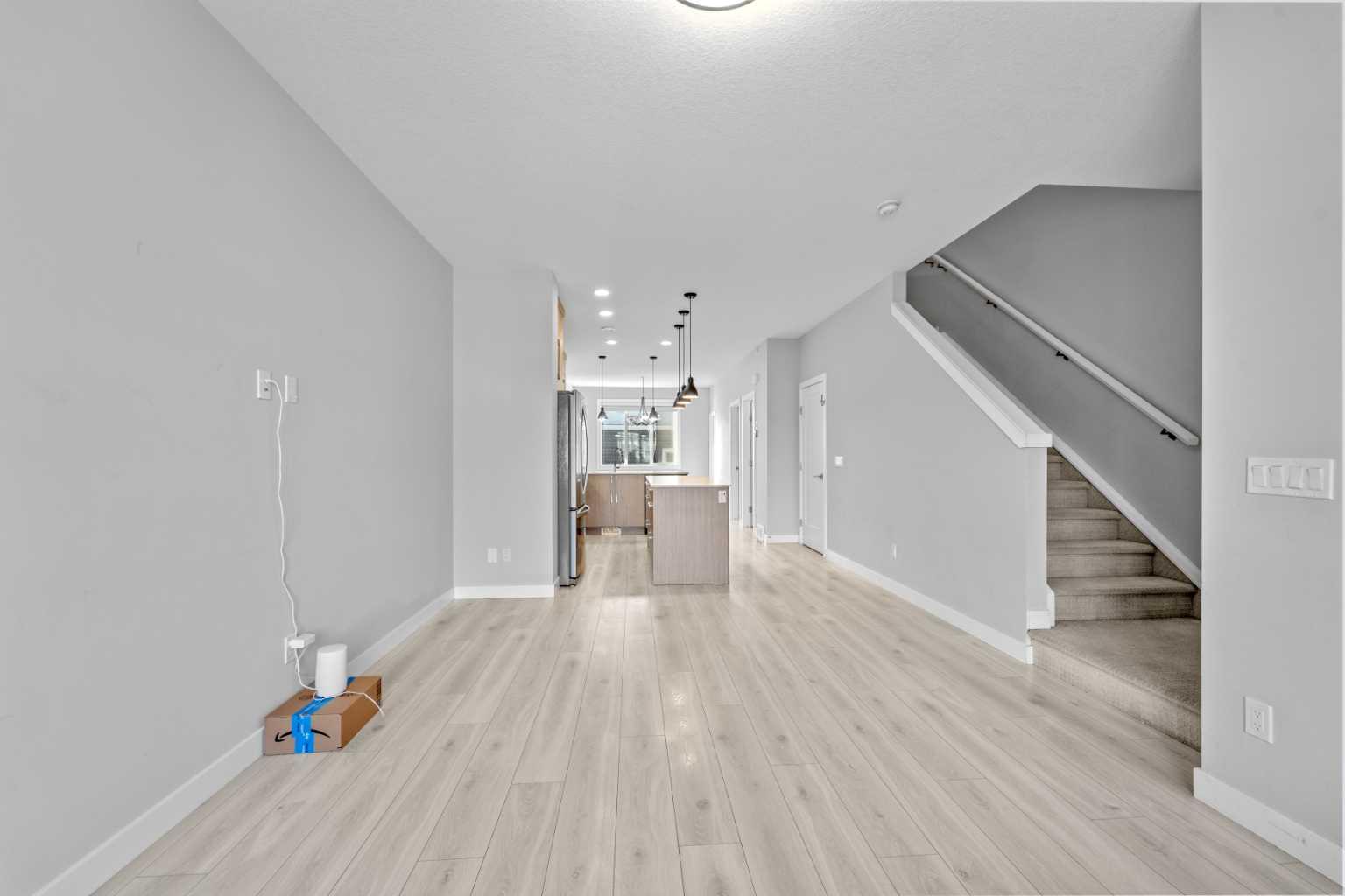 57 Corner Meadows Gate NE