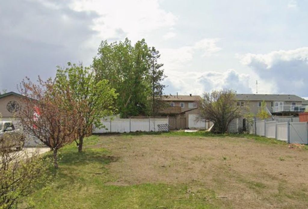 Photo of 100 Sunset Drive, Spirit River, AB T0H 3G0 (MLS # A2283027)