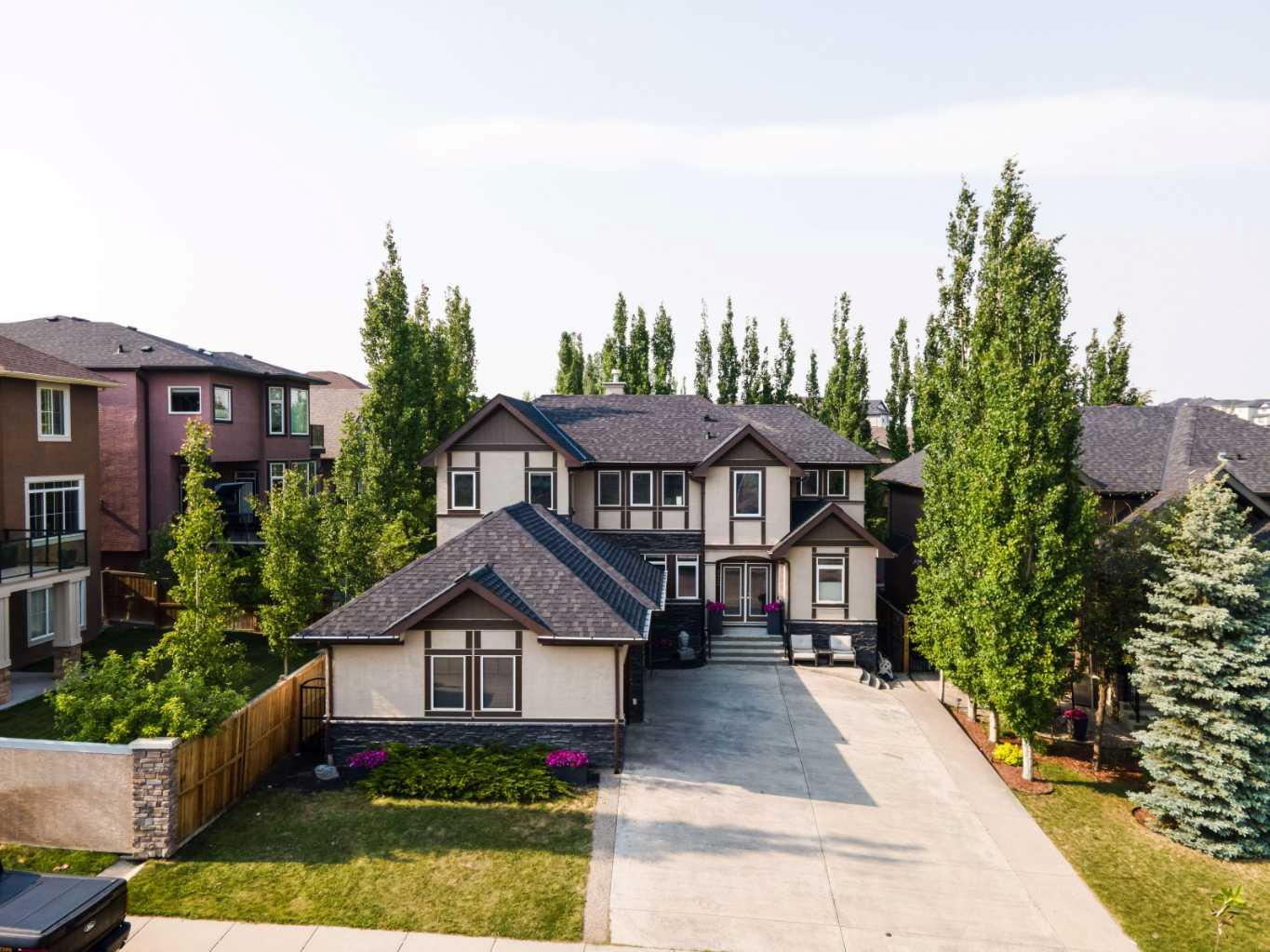 172 Panatella Crescent NW
